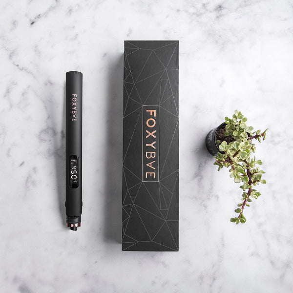 FOXYBAE on sale Rose Gold Très Sleek Flat Iron